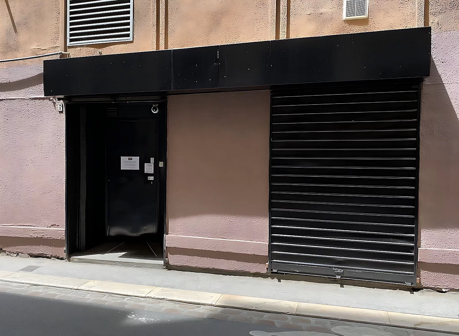 Le Trou
