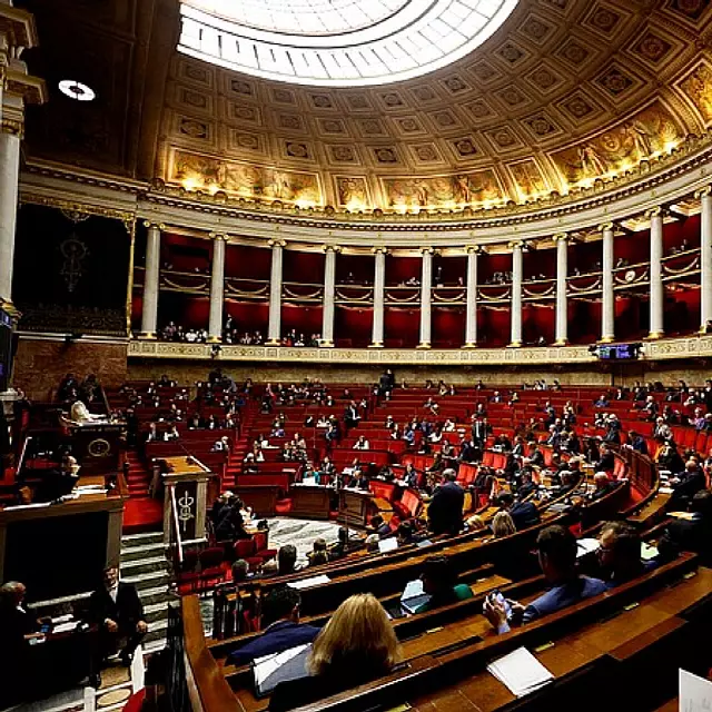 assemblée nationale avec des députés français