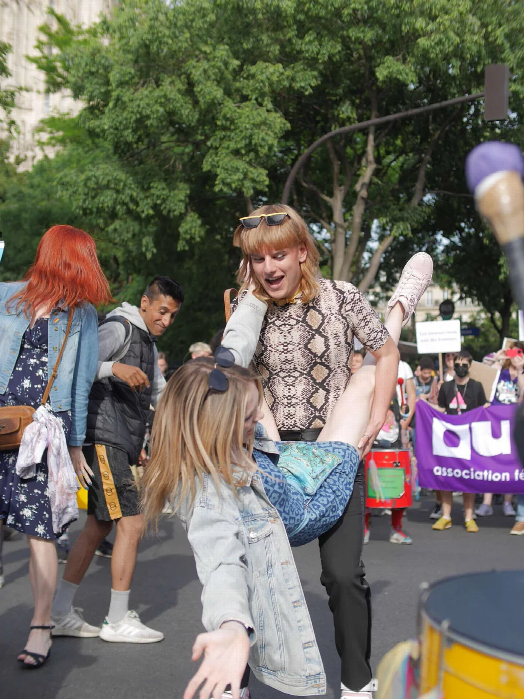 Cortège festif de l'ExisTransInter 2022